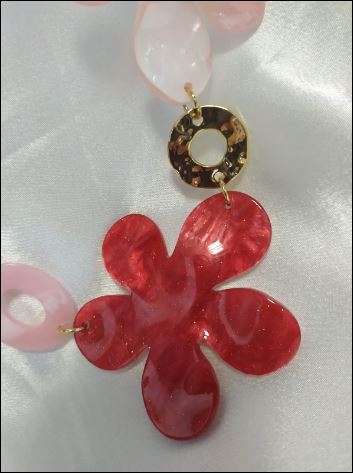 Collar largo con flores