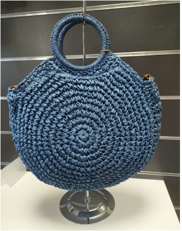 Bolso de rafia en azul