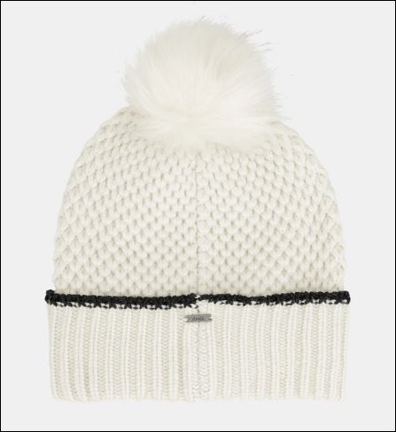 Gorro de punto con pompón beige