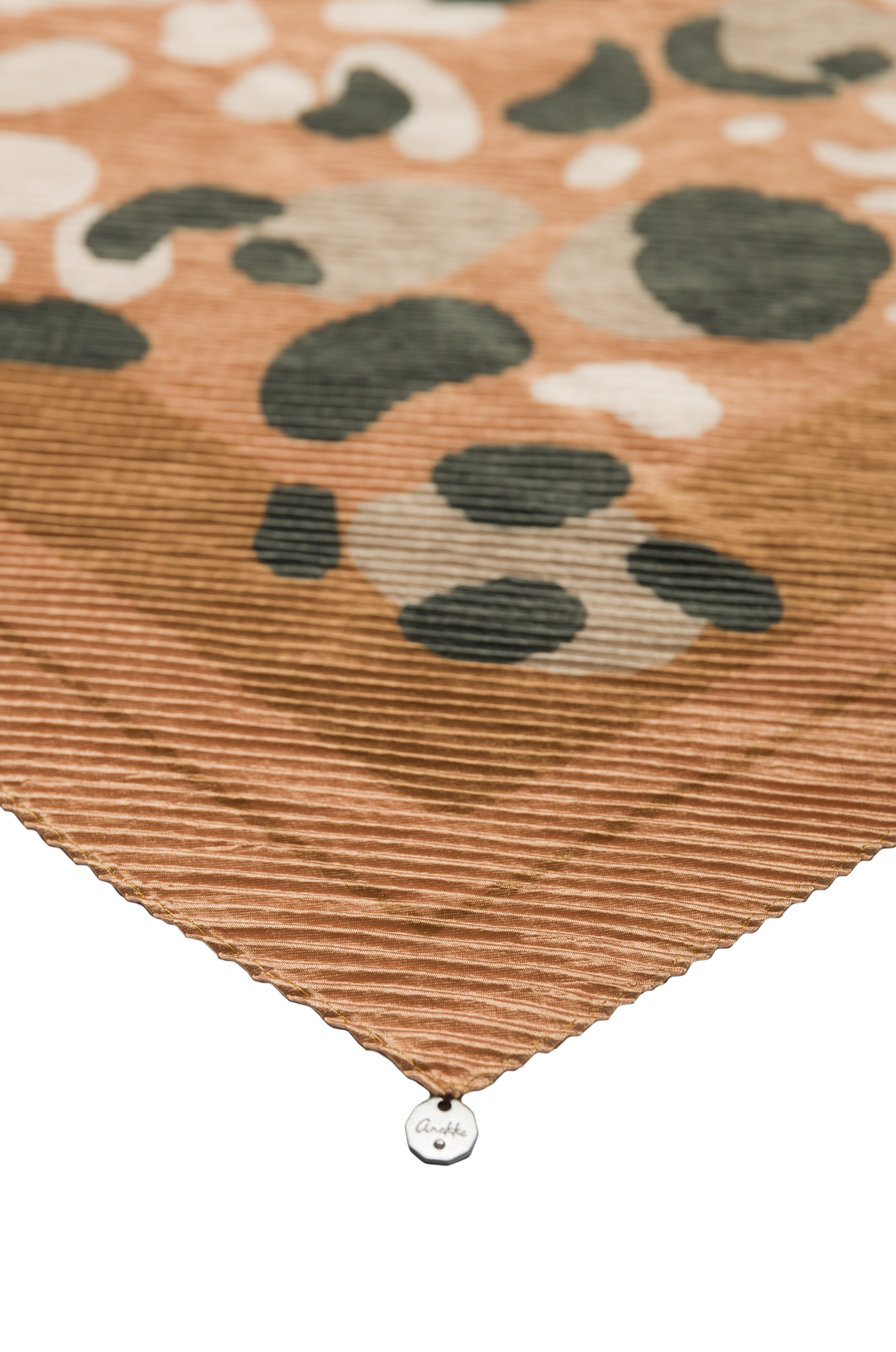 Pañuelo plisado de Anekke